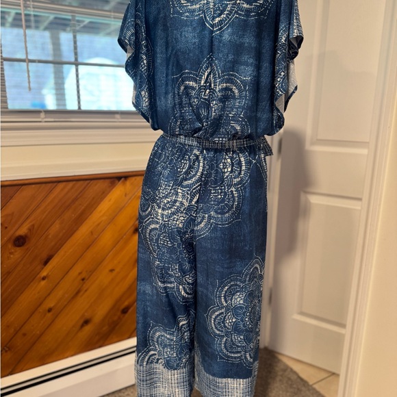 Emma & Michele Blue Patterned Jumpsuit Size Small Blue and White Back Zipper - Picture 6 of 11